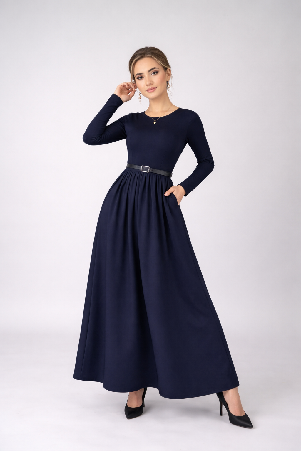 Elara Kleid mit Gürtel